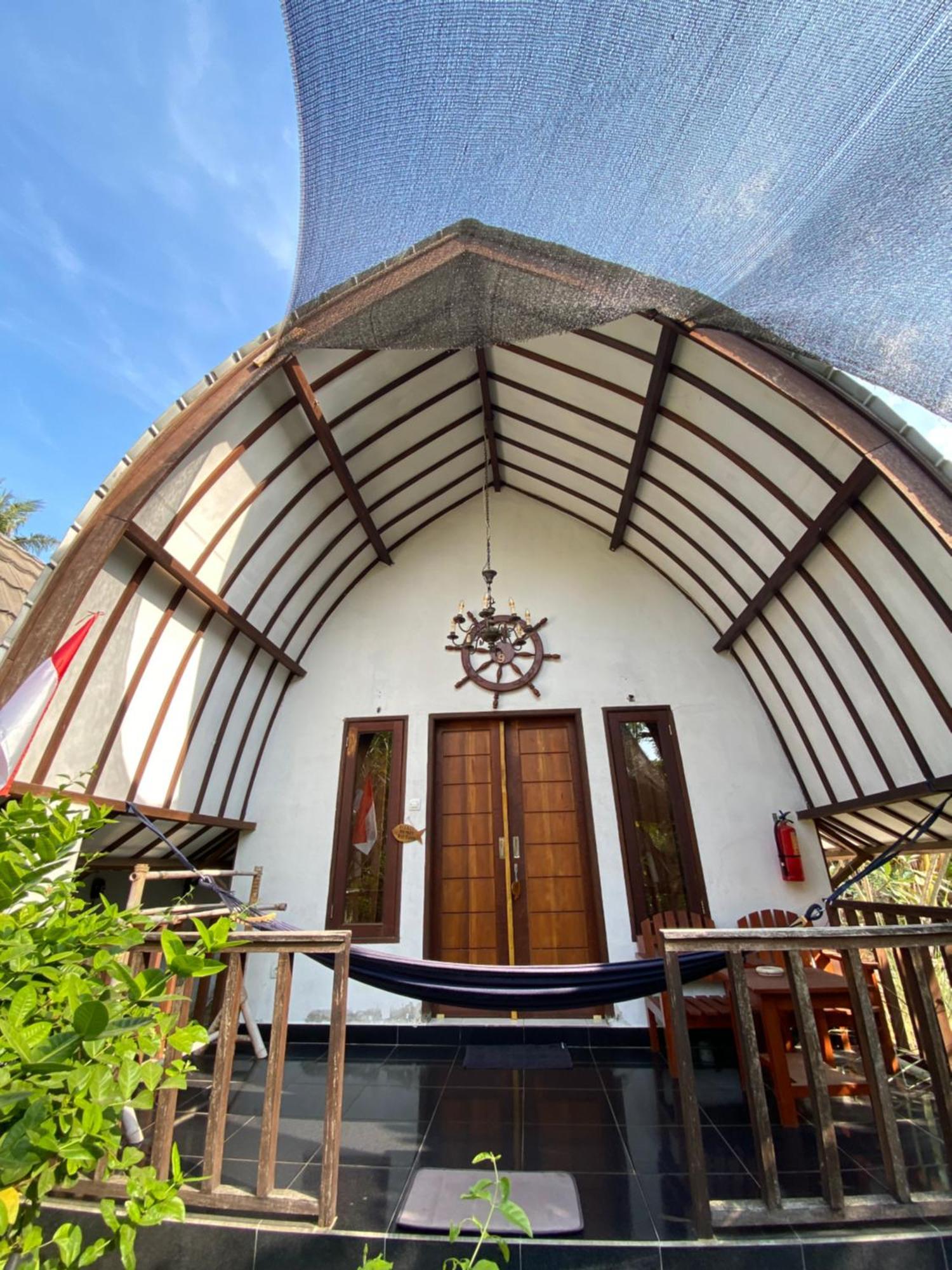 Mustika Ocean Lodge Гили-Эйр Экстерьер фото